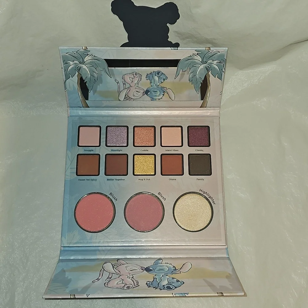 Disney Stitch Eyeshadow & Complexion Palette